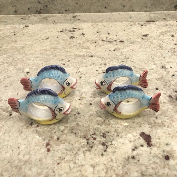 Hand painted Italy fish napkin rings - Picture 3 of 5